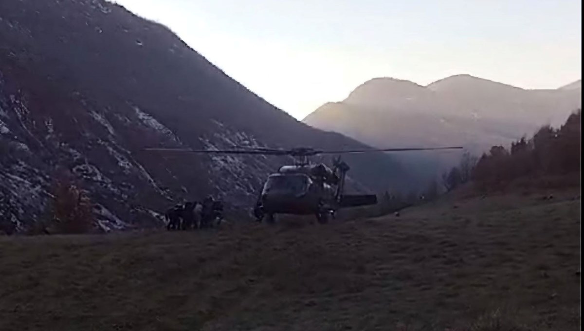 Domuz sürüsü saldırınca uçurumdan düştü: Jandarma helikopterle hastaneye ulaştırıldı