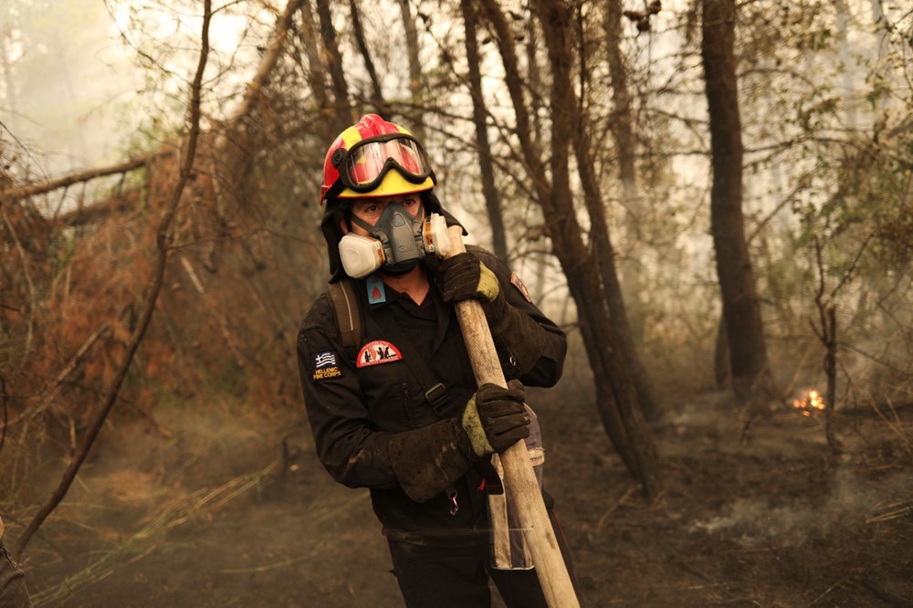 Yunanistan’da yangın felaketinin boyutları ortaya çıktı: 586 yangında 3 kişi öldü, 93 bin 700 hektardan fazla alan yandı - 10