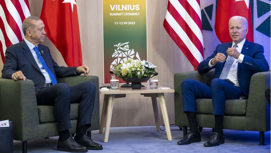 Biden, İsveç'in NATO'ya kabulü konusunda Cumhurbaşkanı Erdoğan'a teşekkür etti