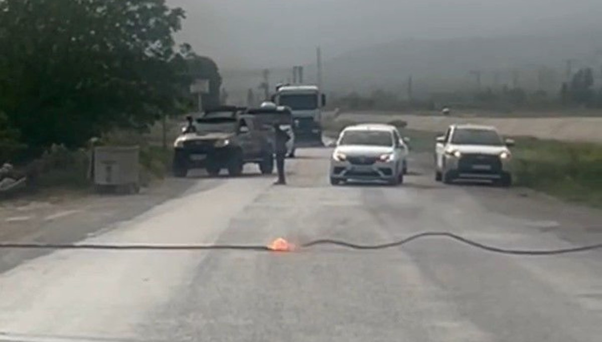 Tokat'ta elektrik kablosu patladı: Yol trafiğe kapatıldı