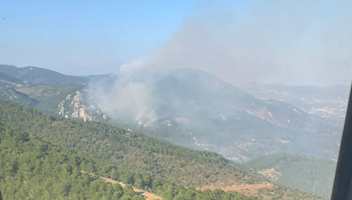 İzmir’deki orman yangını ikinci gününde: Ekiplerin müdahalesi sürüyor