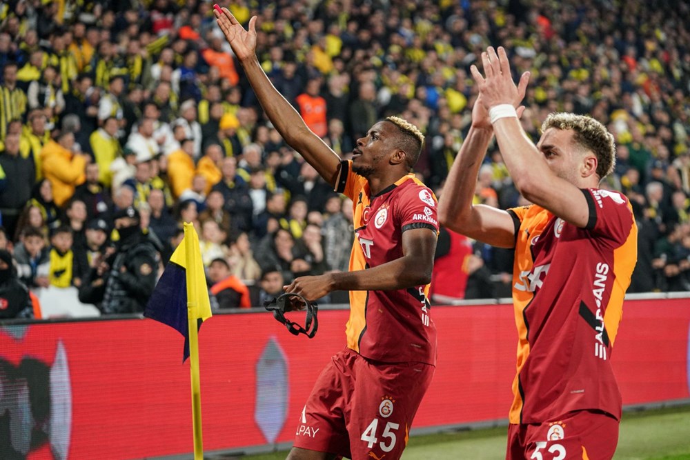 Canlı anlatım | Fenerbahçe ile Galatasaray çeyrek finalde karşı karşıya: İlk yarıda 3 gol - 17
