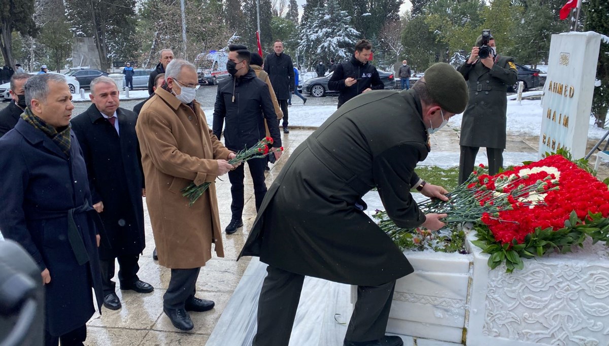 İstiklal şairi Mehmet Akif Ersoy'a kabri başında anma