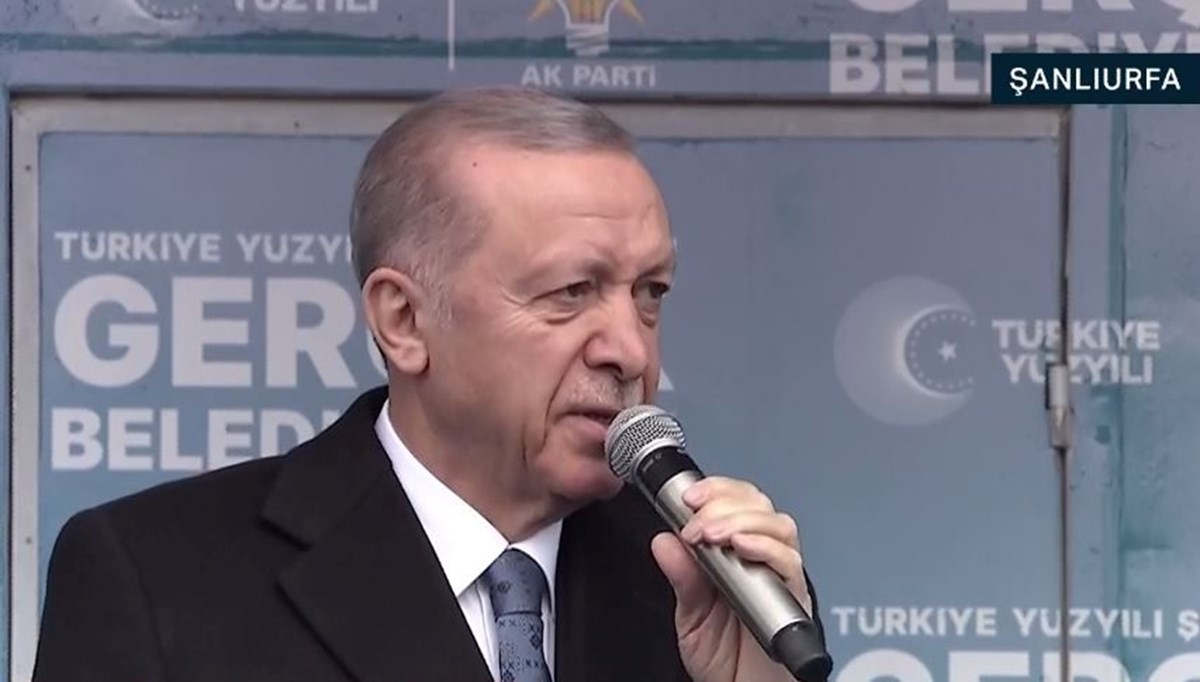 Cumhurbaşkanı Erdoğan: Hiç kimsenin bize seçim kaybettirmek için ortada dolaşmasına rıza gösteremeyiz Cumhurbaşkanı Erdoğan: Hiç kimsenin bize seçim kaybettirmek için ortada dolaşmasına rıza gösteremeyiz
