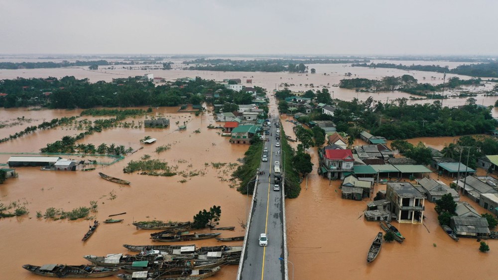 Vietnam'da aşırı yağışlar 130 can aldı - 6