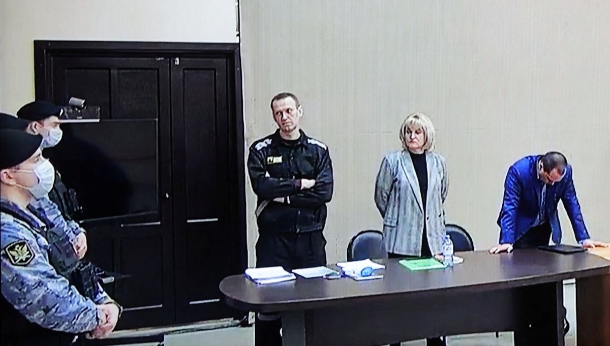 Rus muhalif Aleksey Navalny suçlu bulundu