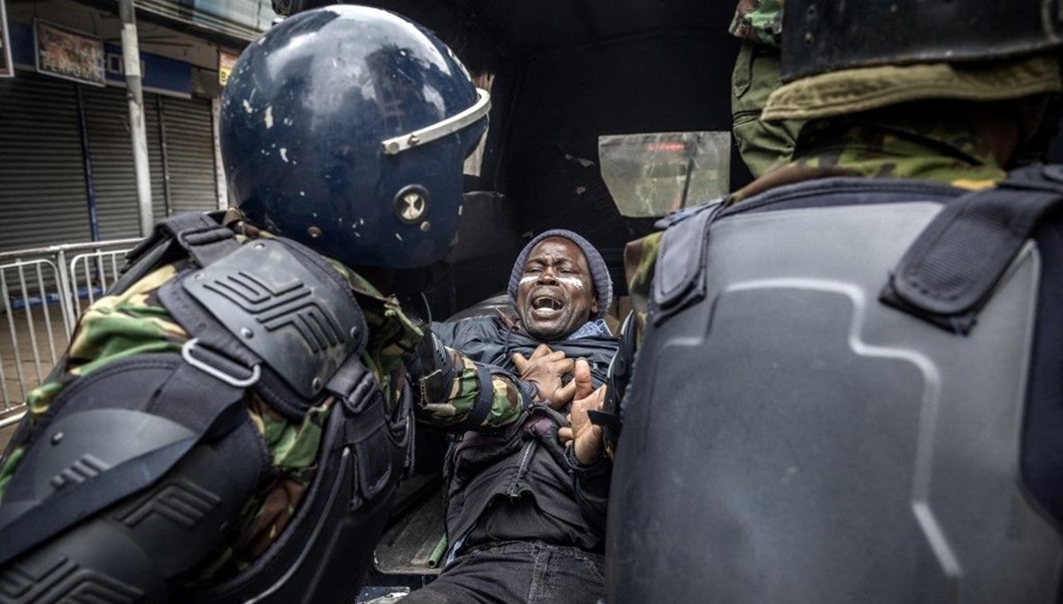 Kenya'daki vergi zammı protestolarında 30 kişi öldü Kenya'daki vergi zammı protestolarında 30 kişi öldü