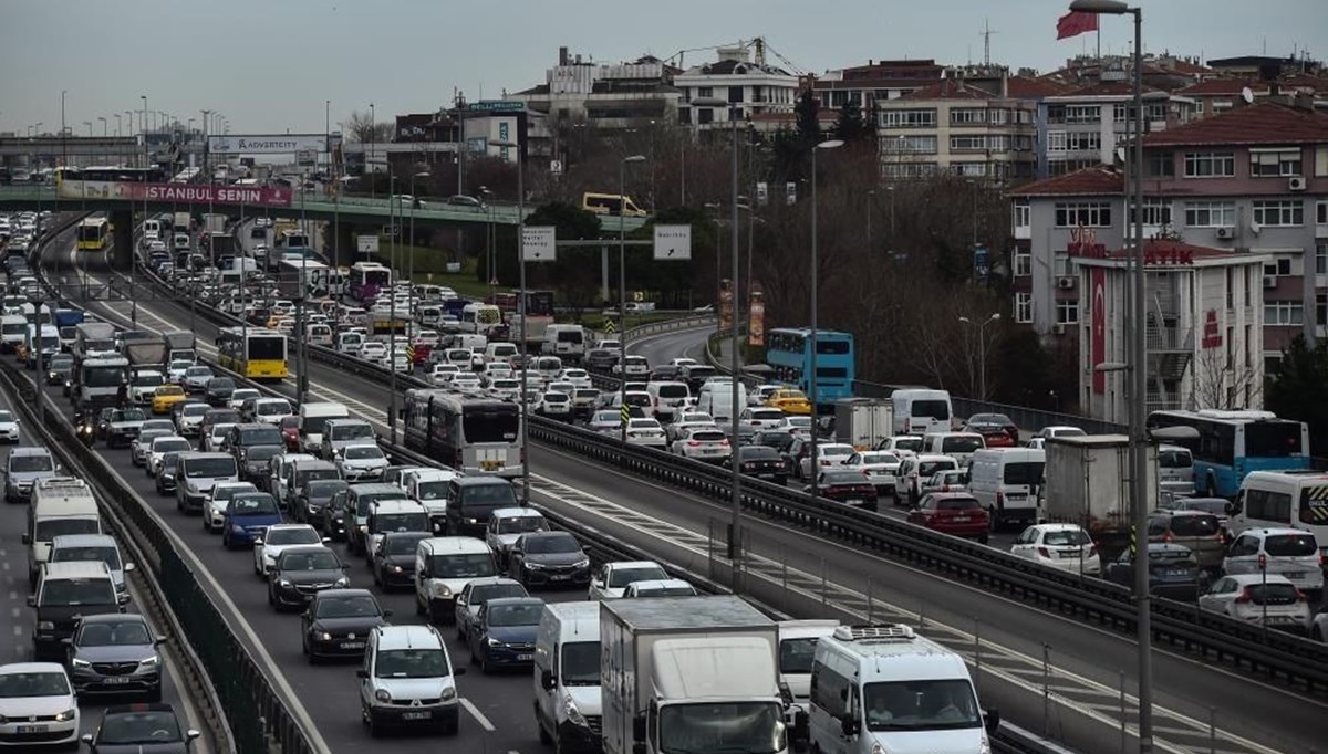 Ocak ayında trafiğe katılan taşıt sayısı yüzde 37,5 arttı