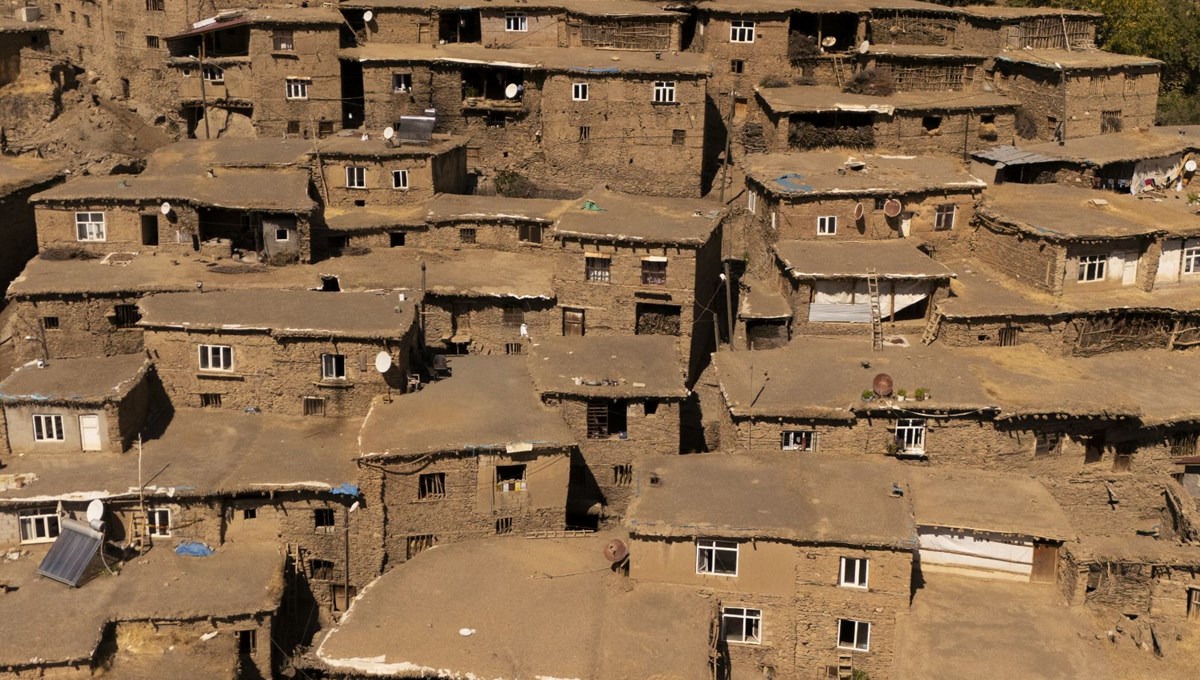 Bitlis'teki taş evler dikkat çekiyor