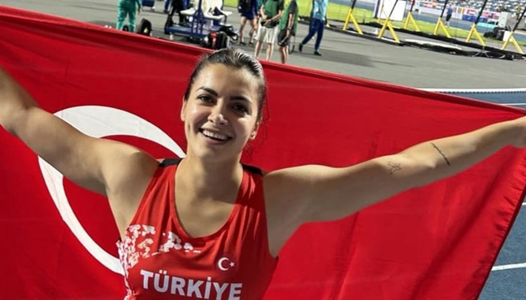 SIInEYVvIku9yK2HUTyq8A Milli Atlet Esra Türkmen, altın madalya kazandı