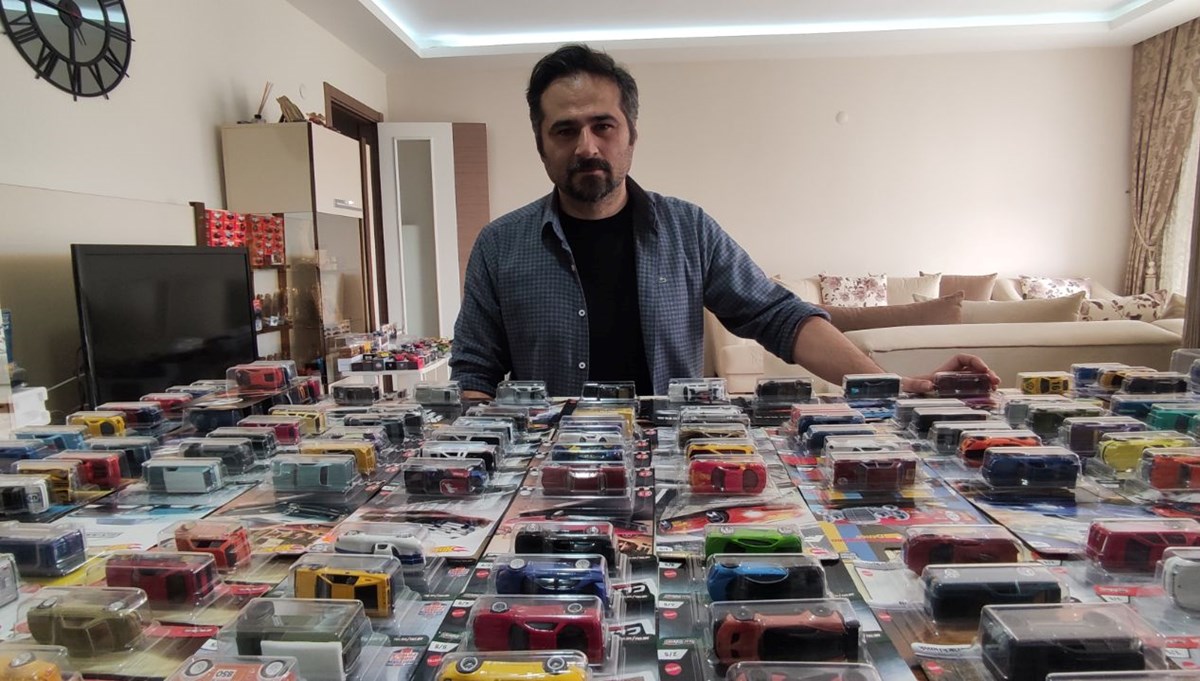 Yatırımını ev ve arsa yerine oyuncak araçlara yapıyor: 10 yıl sonra milyonlarca lira eder Yatırımını ev ve arsa yerine oyuncak araçlara yapıyor: 10 yıl sonra milyonlarca lira eder