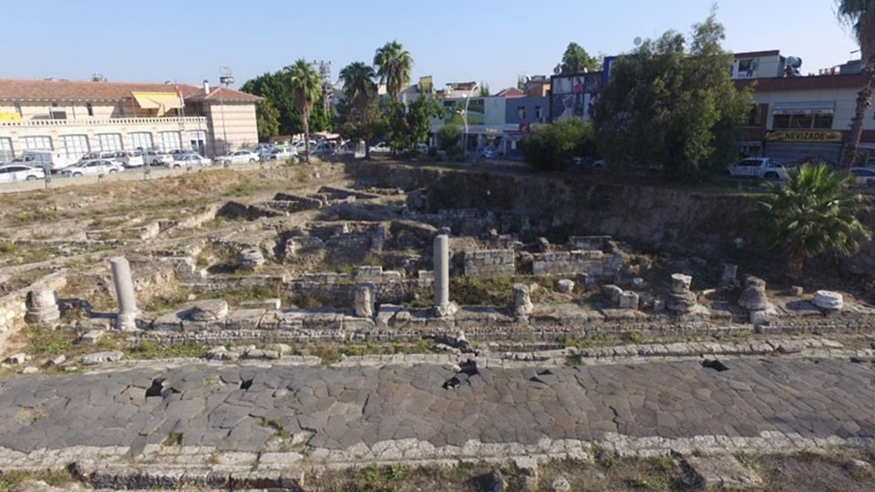 Mersin'de temel kazısı sırasında bulunan Antik Roma Yolu turizme kazandırılıyor - 1