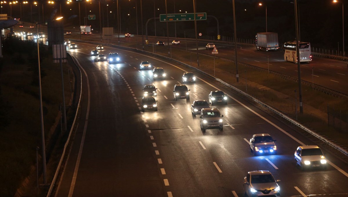 Kurban Bayramı sona erdi: Dönüş trafiği başladı Kurban Bayramı sona erdi: Dönüş trafiği başladı