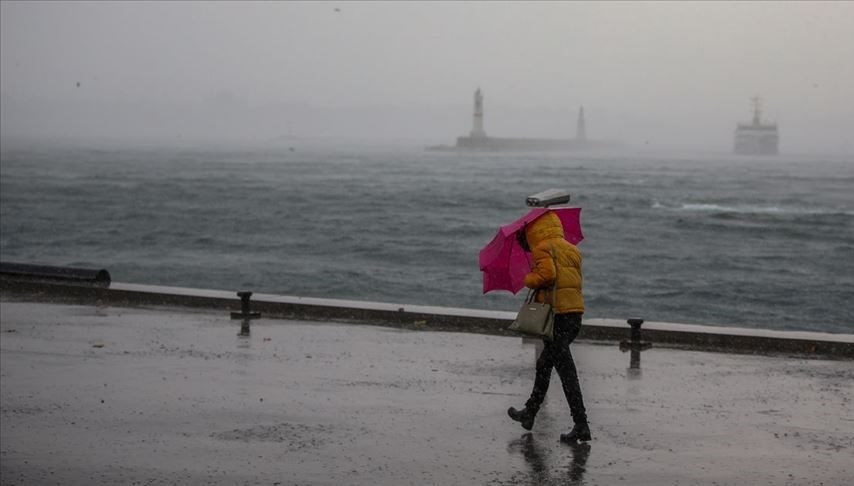 Marmara'da deniz ulaşımına lodos engeli