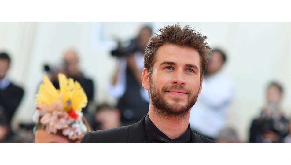 Liam Hemsworth yeni bir diziyle geliyor