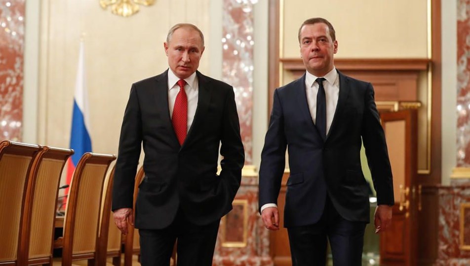 Putin, Medvedev'i güvenlik konseyi başkan vekilliğine atadı