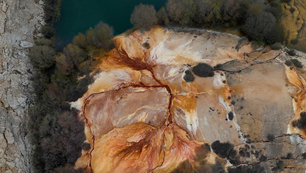 Otlukbeli Gölü'nün romatizmal hastalıklara iyi geldiğine inanılıyor