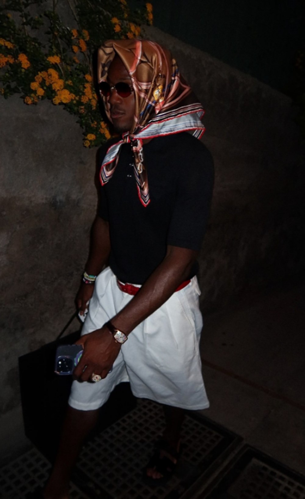 Yıldız futbolcuyu görenler tanıyamadı - 1