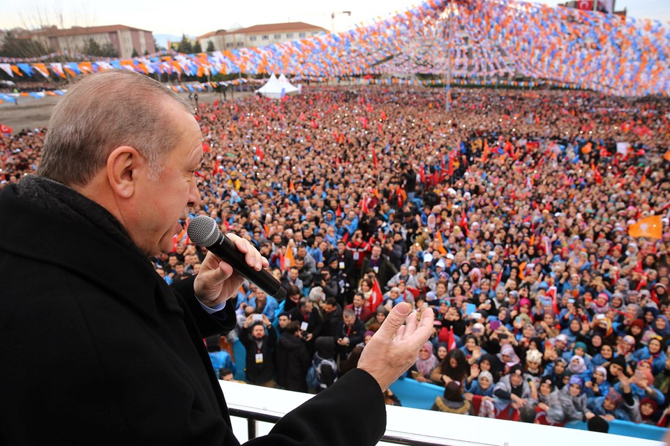 Cumhurbaşkanı Erdoğan: Karşımıza kim çıkarsa ezer geçeriz - 1