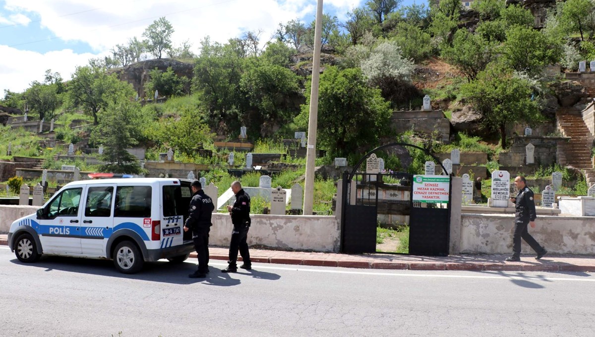 15 yaşındaki çocuk kız arkadaşını bıçakladı