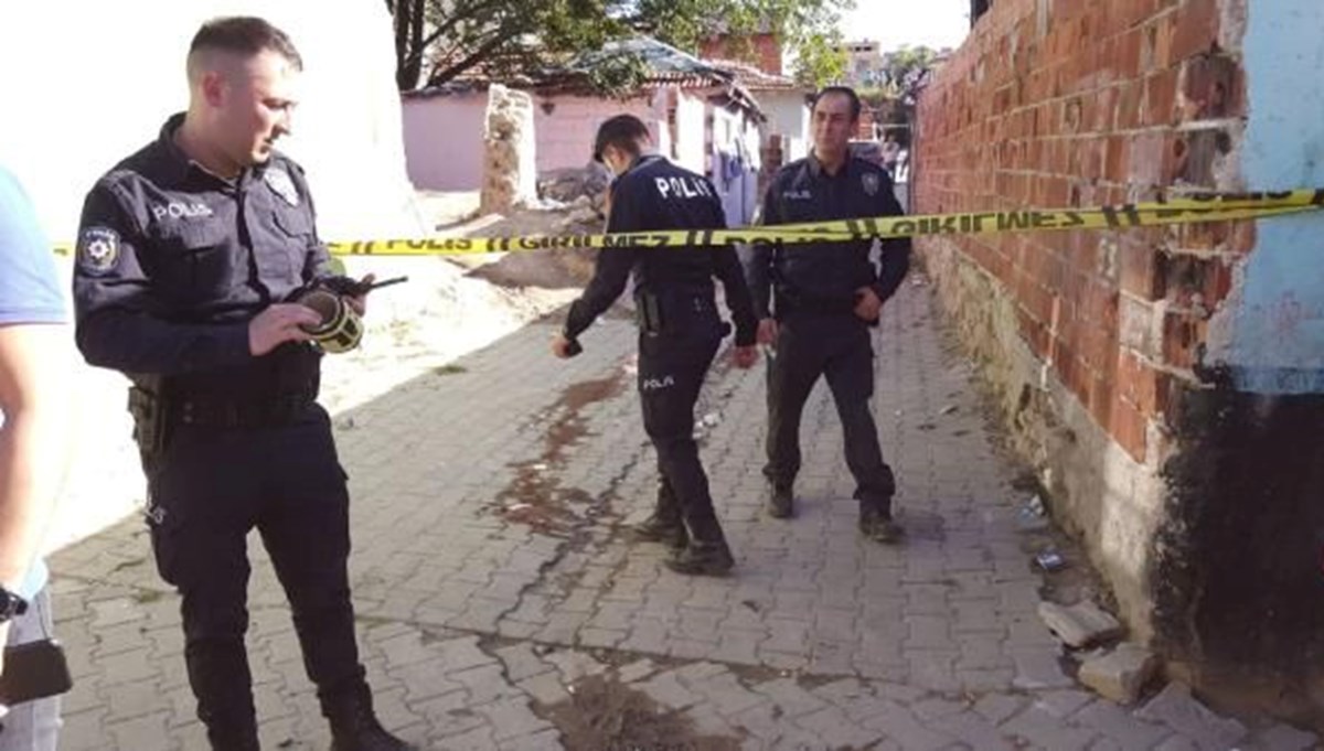 Edirne'de bacanak dehşeti: 1 ölü, 1 yaralı Edirne'de bacanak dehşeti: 1 ölü, 1 yaralı