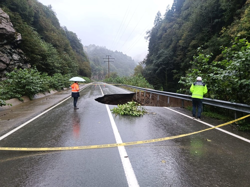 Karadeniz'i sel vurdu: Rize, Giresun ve Artvin'de dereler taştı, yollar kapandı - 5