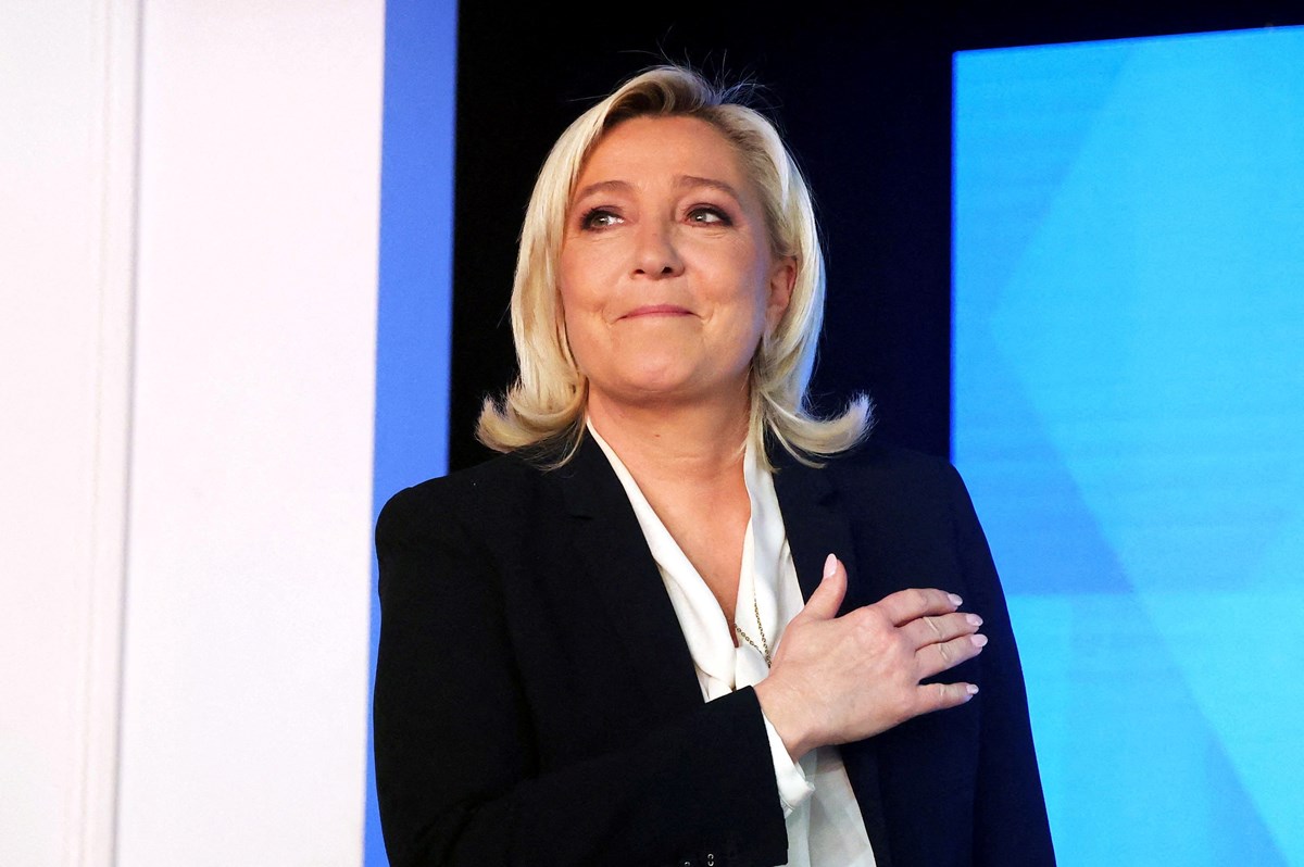Yenilgiyi kabul eden Marine Le Pen, sonucun yine de hareketi için zafer olduğunu söyledi.