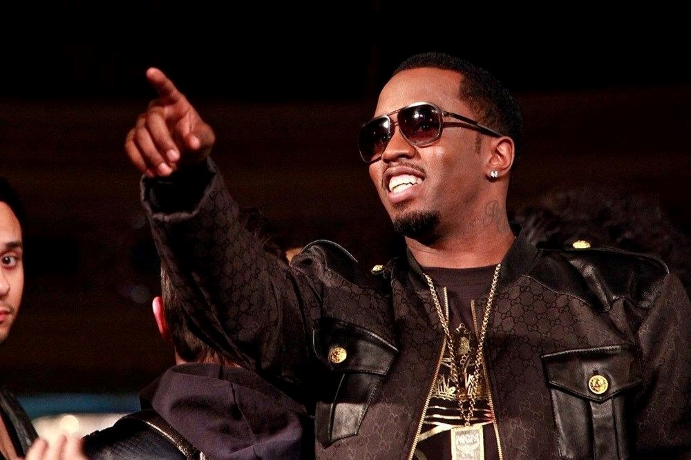 P. Bad boys p diddy. Sean john (puff daddy) i am king. Mase. Пафф дэдди.