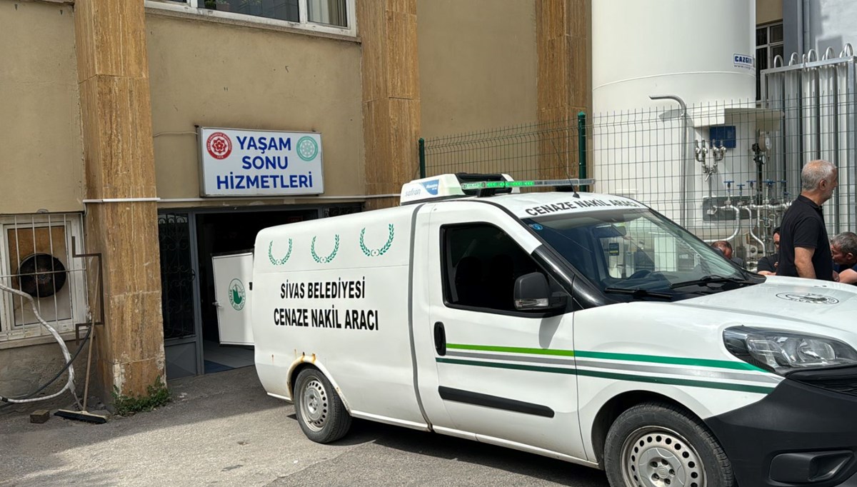 Sivas'ta kene kabusu devam ediyor: Bir kişi daha hayatını kaybetti Sivas'ta kene kabusu devam ediyor: Bir kişi daha hayatını kaybetti