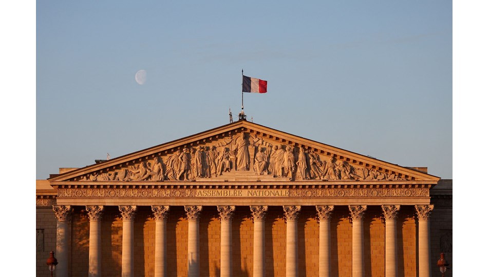Flört uygulaması ve uyuşturucu masraflarını meclise ödeten 2 vekile ceza