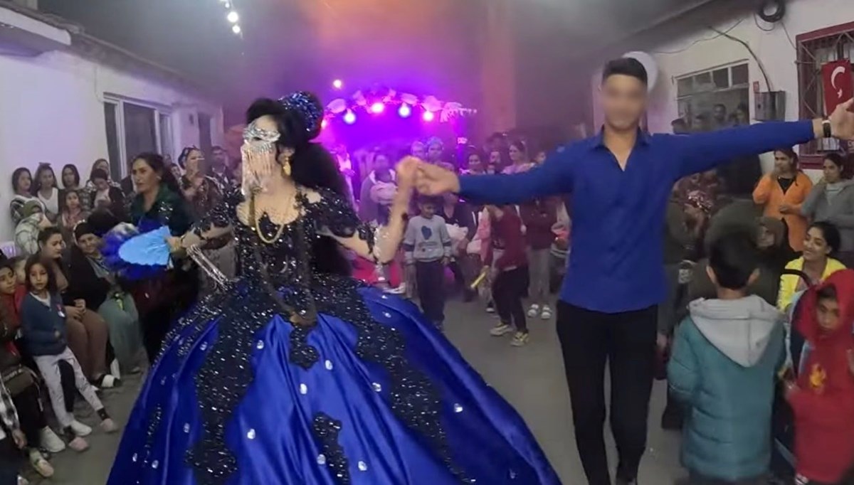 Ailelerinin onayıyla evlendirilen 17 yaşındaki çiftin düğünü karakolda bitti Ailelerinin onayıyla evlendirilen 17 yaşındaki çiftin düğünü karakolda bitti