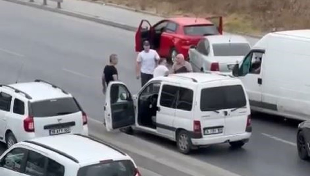 E-5’te yol verme tartışması E-5’te yol verme tartışması