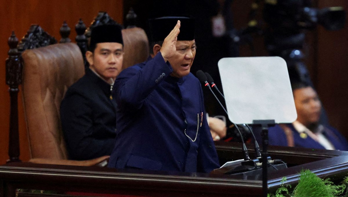 Endonezya'da yeni dönem: Prabowo Subianto yemin ederek göreve başladı