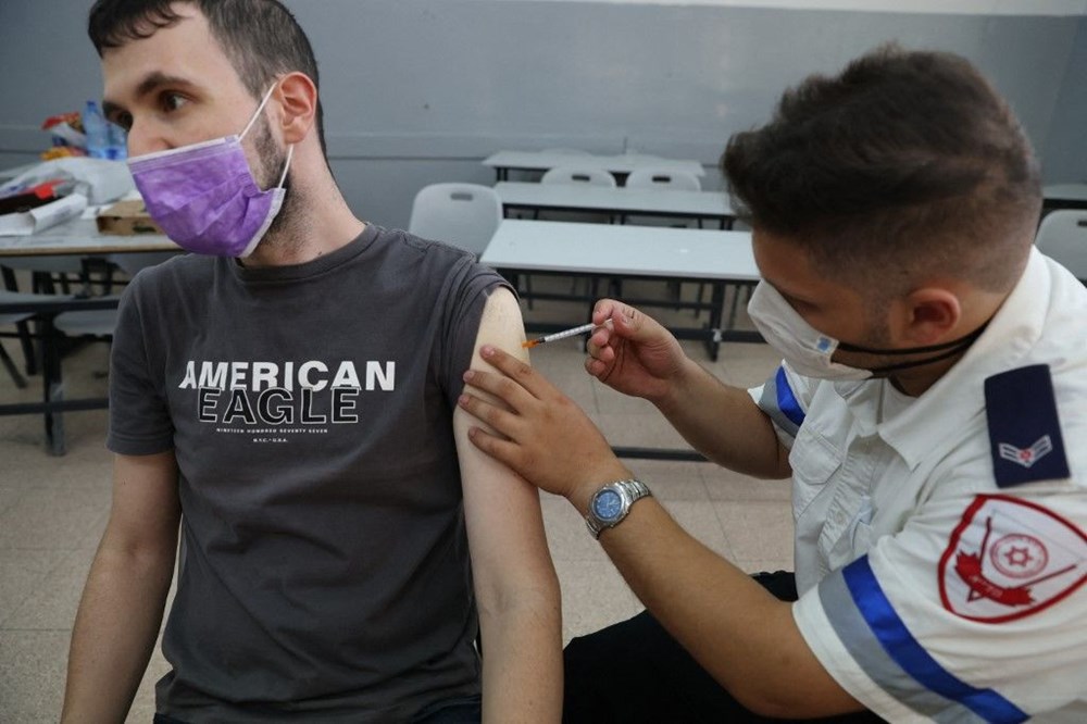 İsrail Covid-19'da 3. dozu zorun kılan ilk ülke oldu: 2 milyon kişinin aşı pasaportu tehlikede - 6