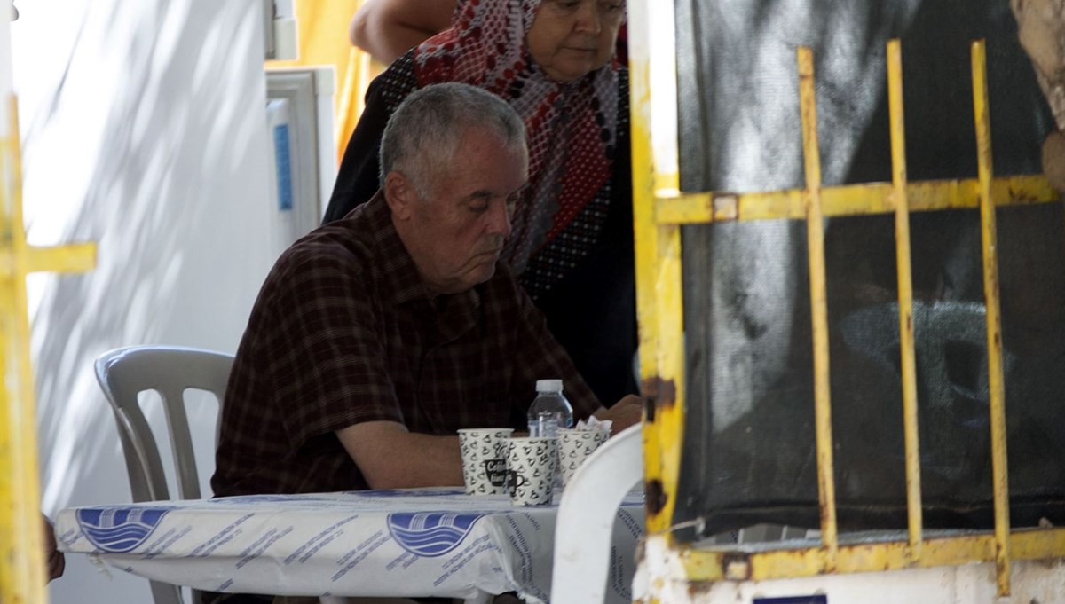 Ayşenur Ezgi Eygi’nin Didim’deki baba evinde hüzün Ayşenur Ezgi Eygi’nin Didim’deki baba evinde hüzün