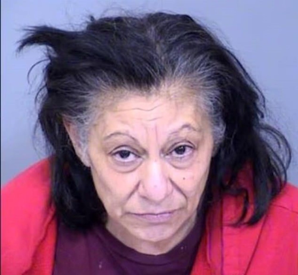 Annesi ve büyükannesi tarafından kafeste tutuldu;13 yaşındaki kız hayatını kaybetti - 3