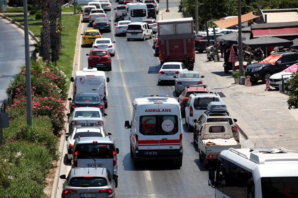 Bodrum'da tatil dönüşü yoğunluğu: Kilometrelerce araç kuyruğu oluştu - 7