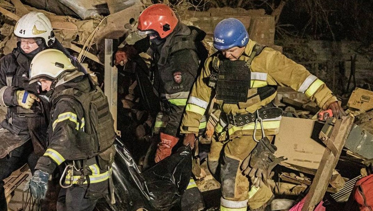Rus ordusu Harkov ve Kiev'i vurdu: 4 ölü, 2 yaralı Rus ordusu Harkov ve Kiev'i vurdu: 4 ölü, 2 yaralı