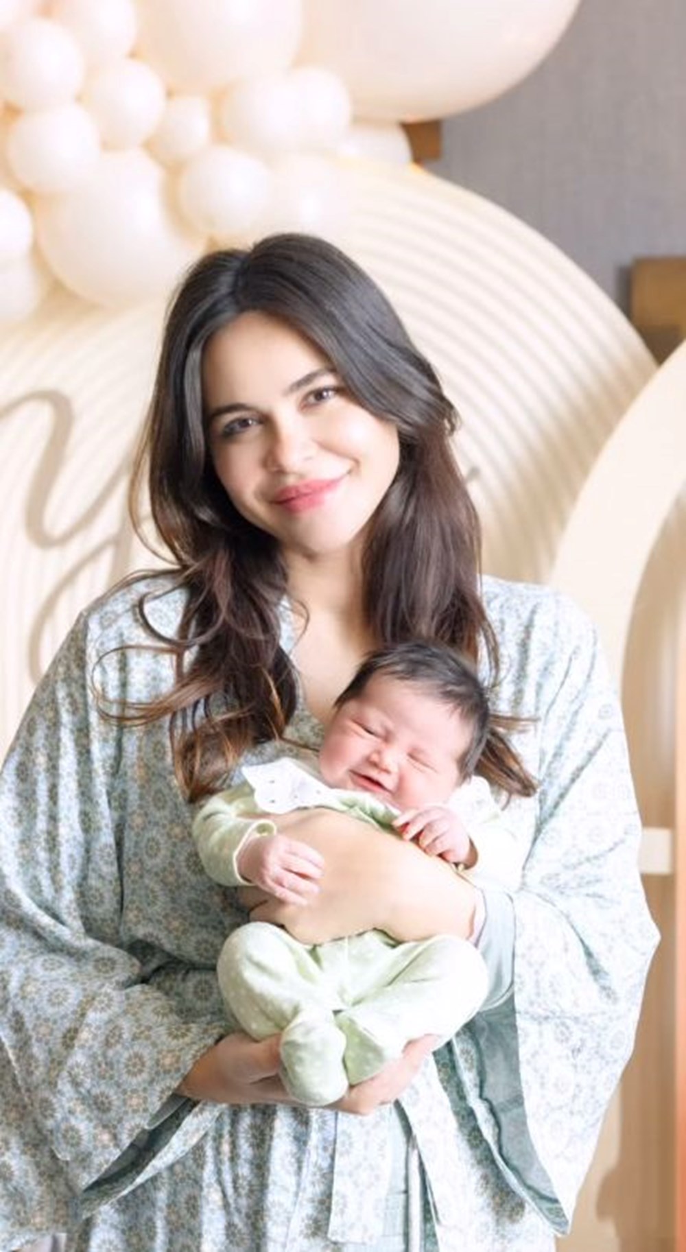 Zeynep Demirel doğum sonrası birinci kere anlattı: Hamilelik boyunca kızları hazırlamakla uğraştım 73 Sa4UVq1tSk2Gv2qlFnYpsA