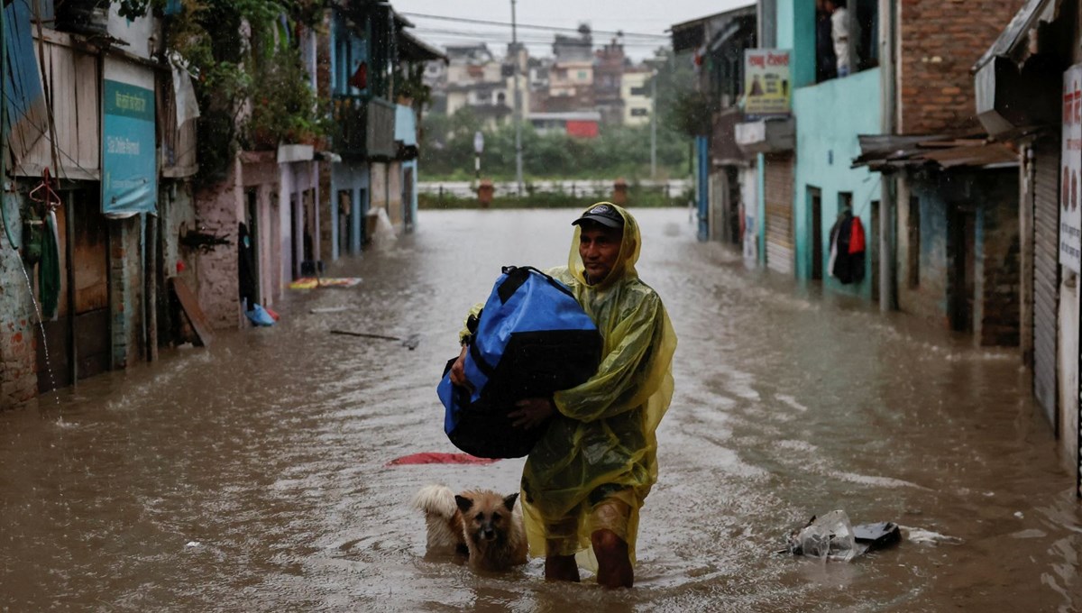 Nepal'de şiddetli yağışlar 60 can aldı