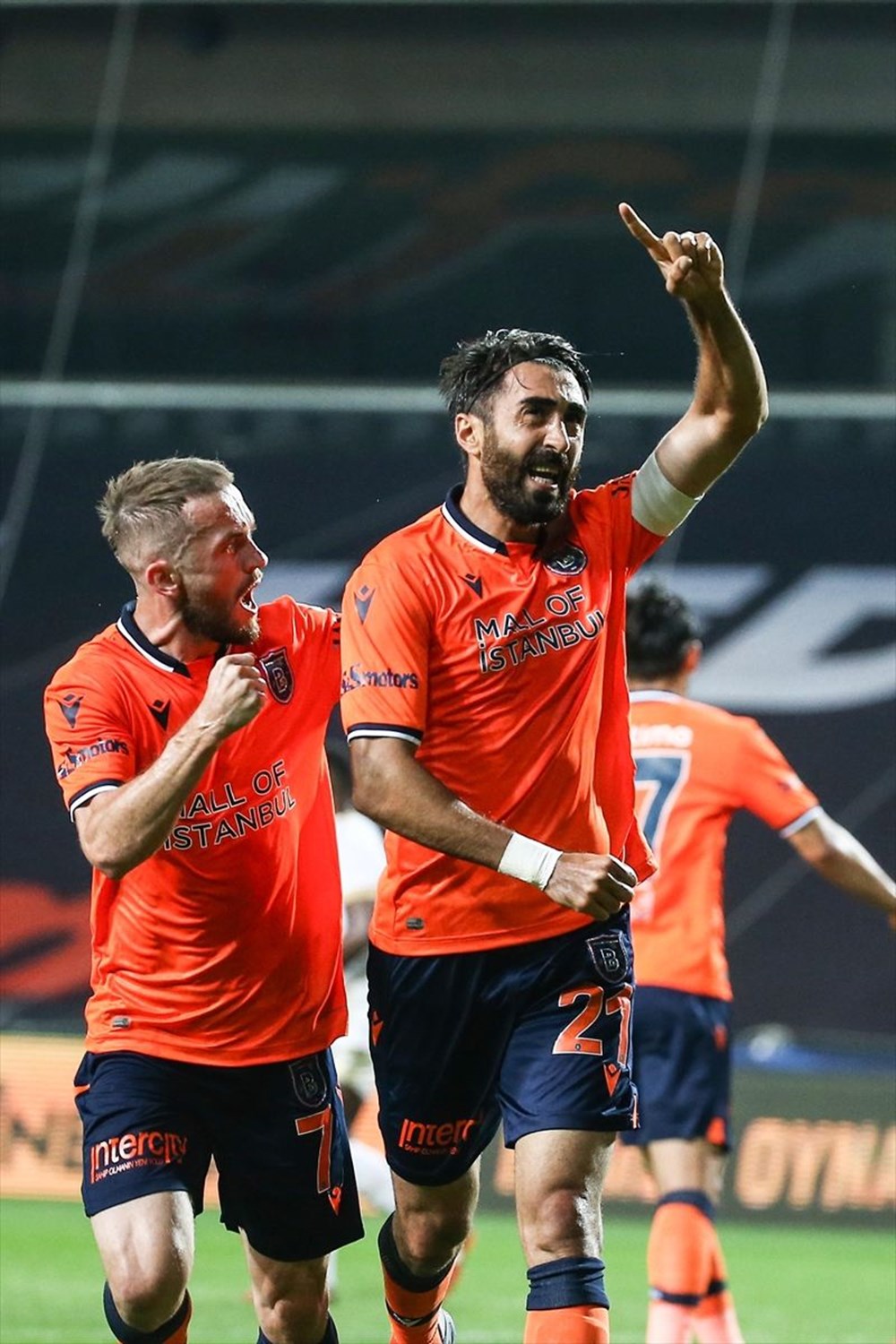 Süper Lig'de Şampiyon Medipol Başakşehir - 3