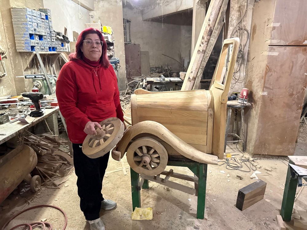 Meme kanseriyle mücadele ederken hobi olarak başladı: Sanatını geliştirdi şimdi atölyesi var - 3