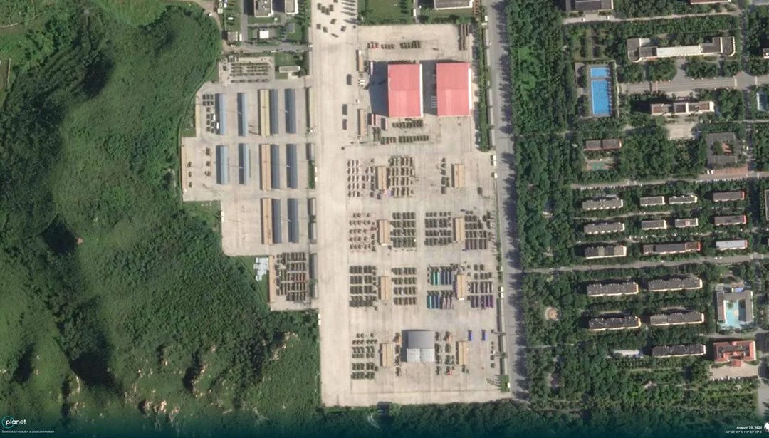 Çin'den gövde gösterisi: Uydu görüntüleri en yeni füzeleri ortaya çıkardı