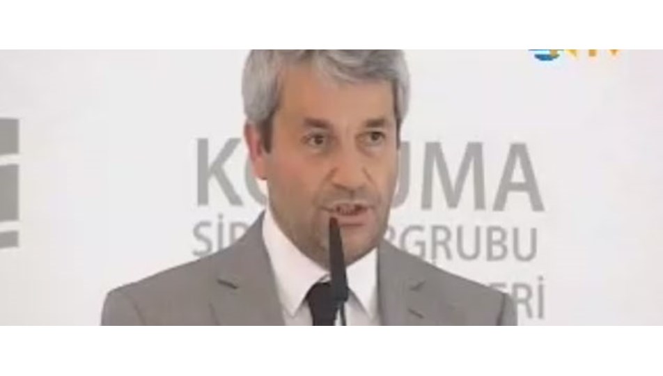 Sinek ilacı fabrikasını sinekler basınca...