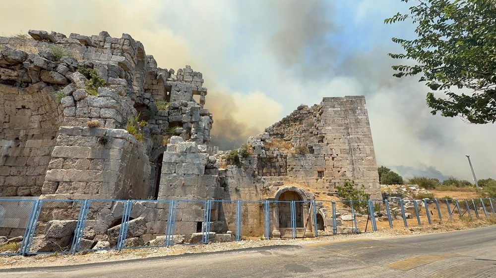 Antalya Gazipaşa'da orman yangını - 7