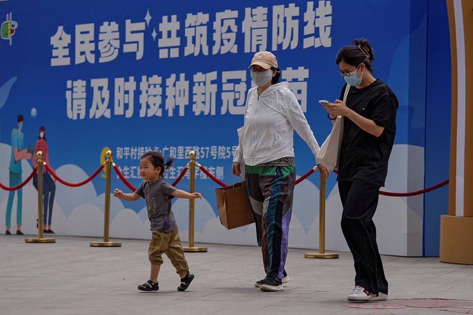 Çin'de aşı sırası 3-11 yaş arası çocuklarda - 1