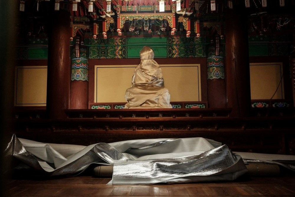 Güney Kore Tapınağı Alevler İçinde Kaldı: 1300 Yıllık Miras Küller Altında 73 ShnVSdw3Z0ipQhUwhD 32g