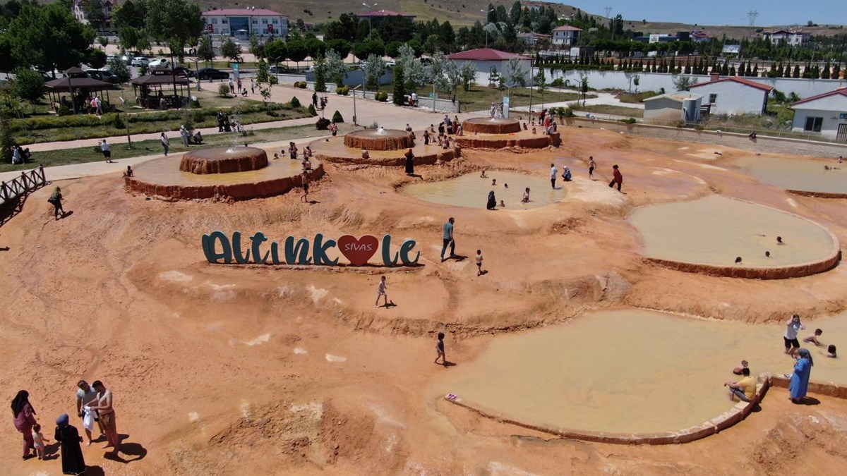 Sivas'ın şifalı suyu! Romatizma, böbrek, sindirim, solunum hastalığı olan buraya koşuyor