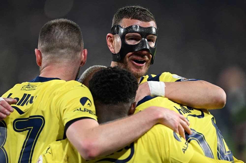 Fenerbahçe'de yeni dönemin birinci ayrılığı aşikâr oldu: Edin Dzeko için karar verildi 76 SiZSVkZ yECmss4j5KvZEg