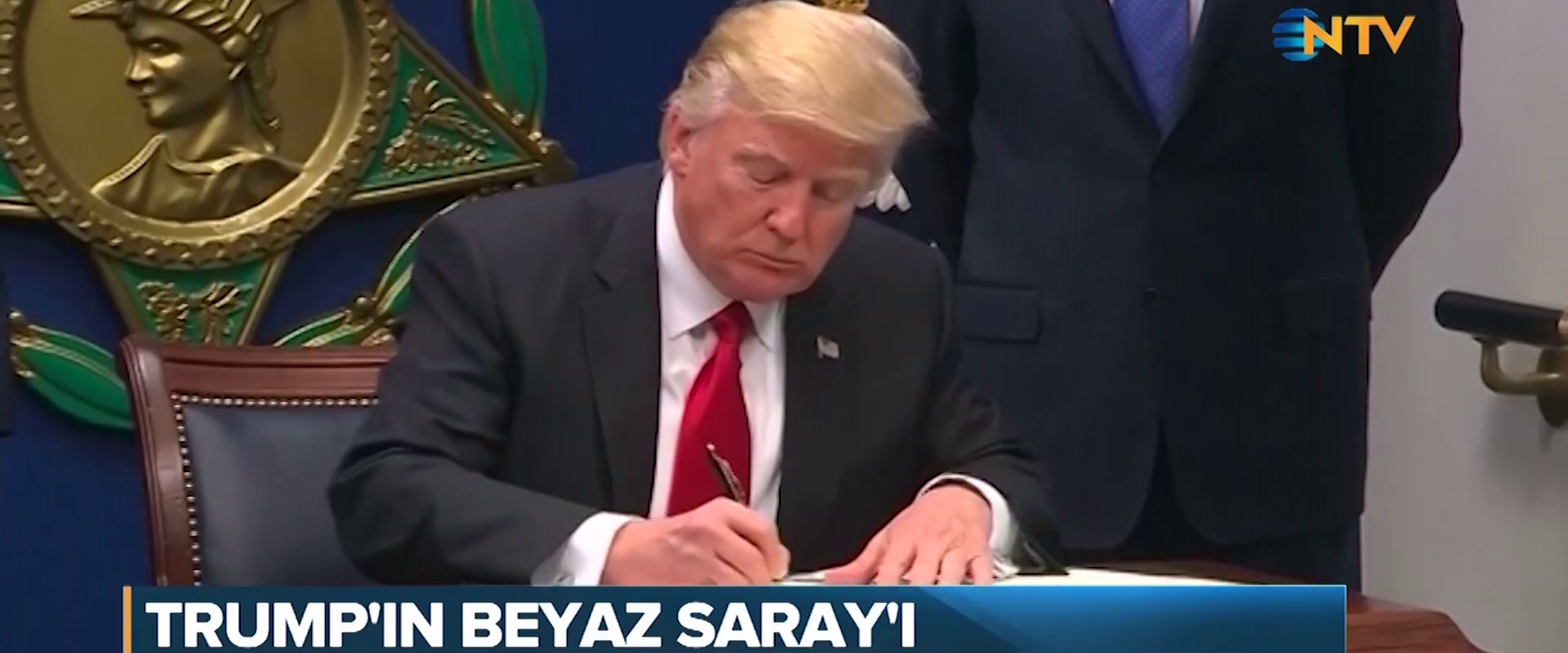 Hemşirelerden yeni doğan bebekle işkence gibi oyun NTV